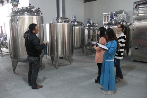 不銹鋼罐培訓(xùn)現(xiàn)場(chǎng)圖